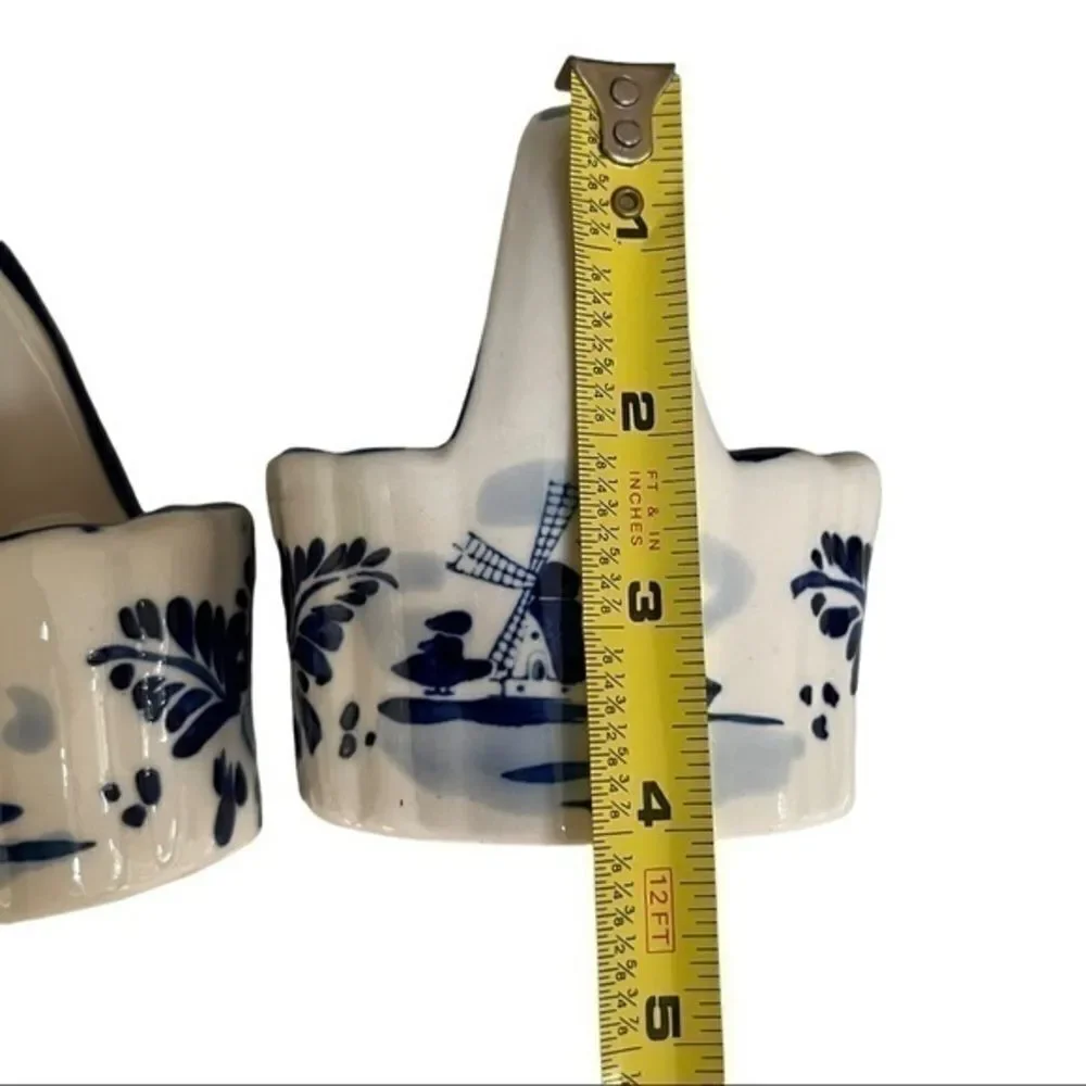 Delft set of 2 Porcelain Windmill Baskets